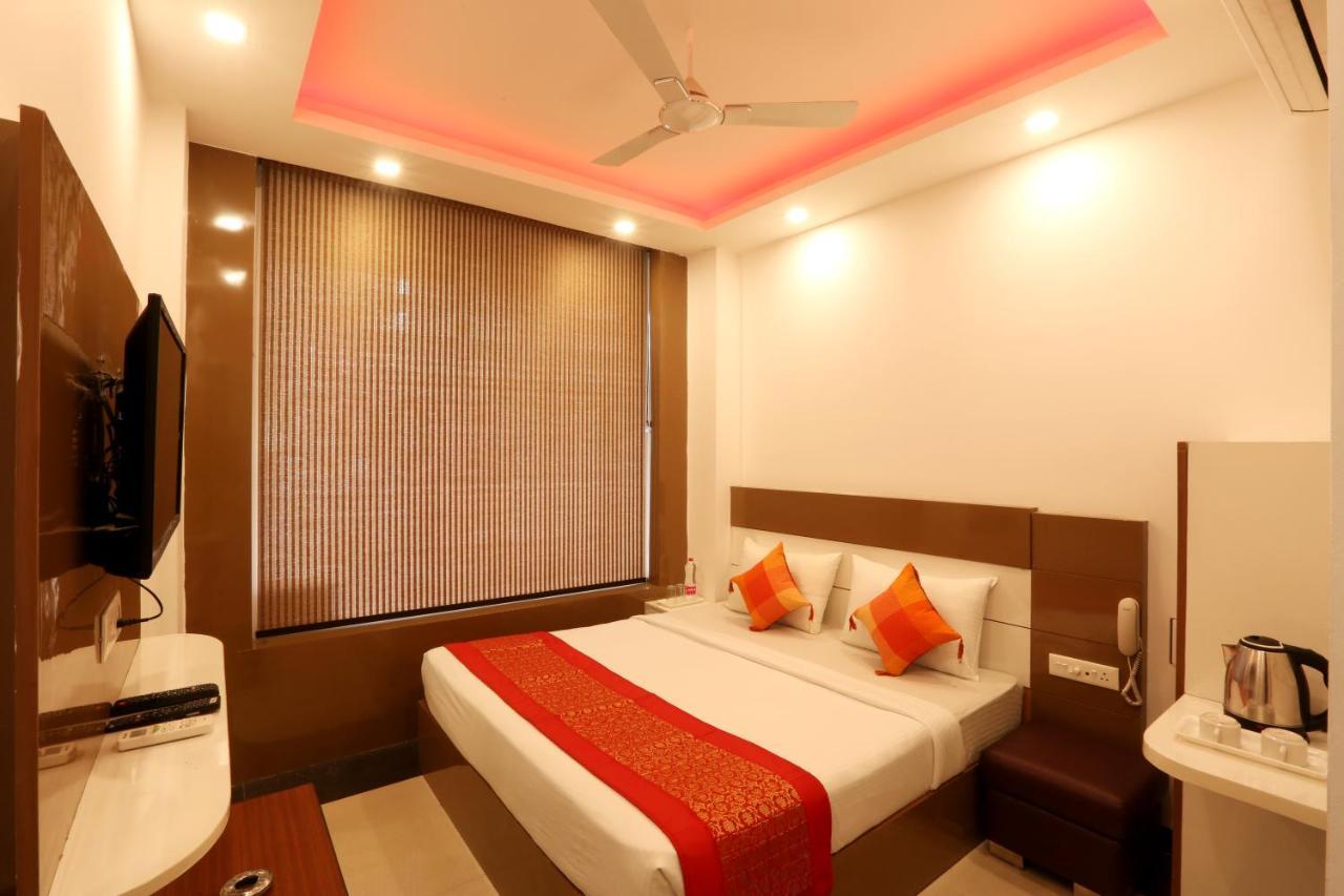 Hotel Square Stay Új-Delhi Kültér fotó