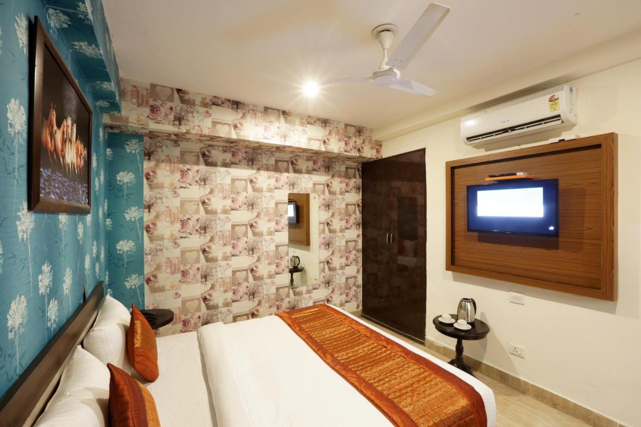 Hotel Square Stay Új-Delhi Kültér fotó