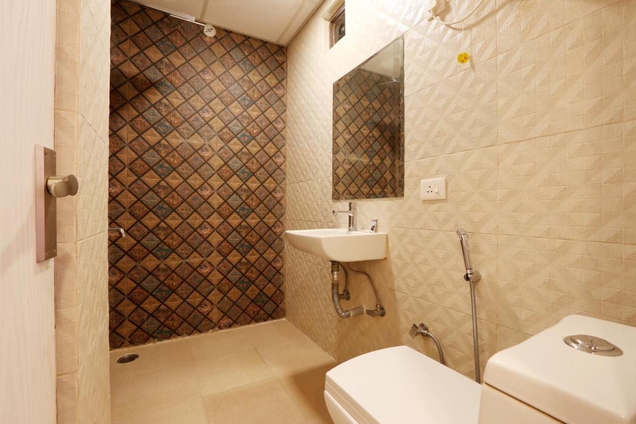 Hotel Square Stay Új-Delhi Kültér fotó