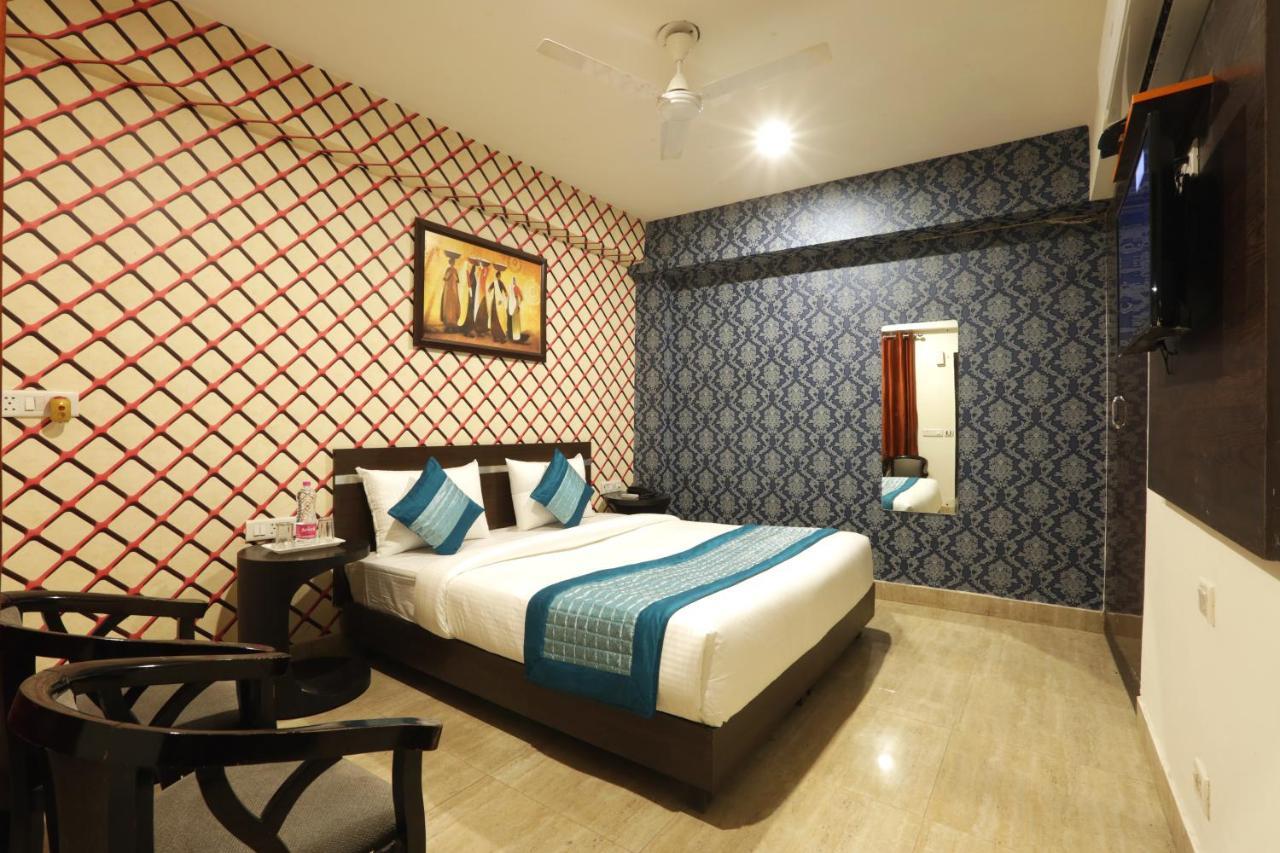 Hotel Square Stay Új-Delhi Kültér fotó
